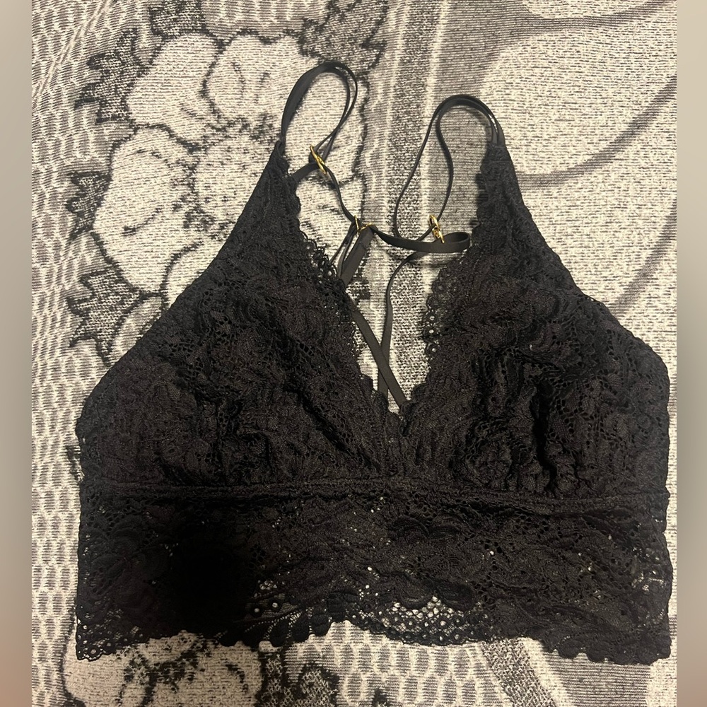 Aerie Strappy Back Black Lace Bralette sz. Medium